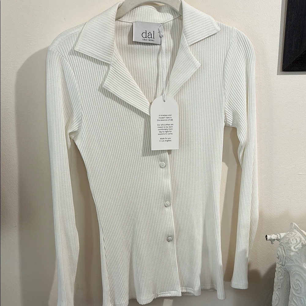 Dal the Label Rib Knit Collared Cardigan in White size small. New with tags.